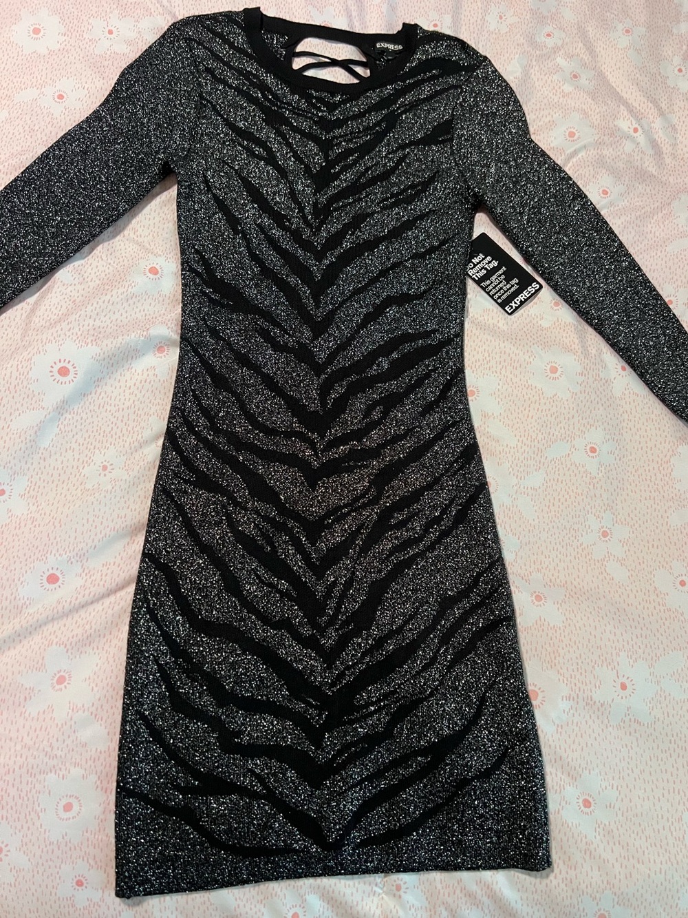 NWT Express Black Metallic Zebra-Print Long Sleeve Bodycon Stretch Knit Dress XS